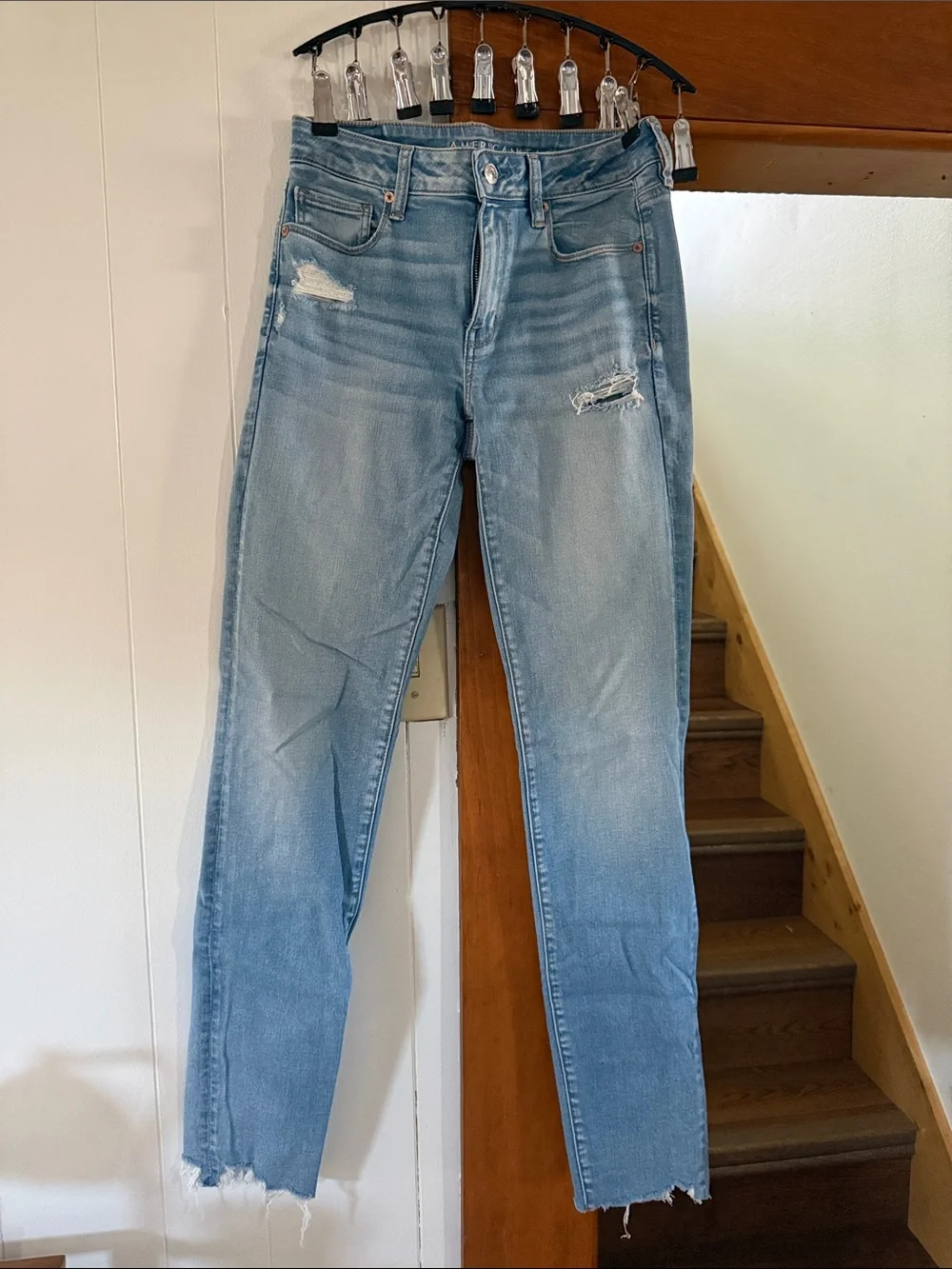 American Eagle Outfitters Light Blue Distressed Skinny Jeans